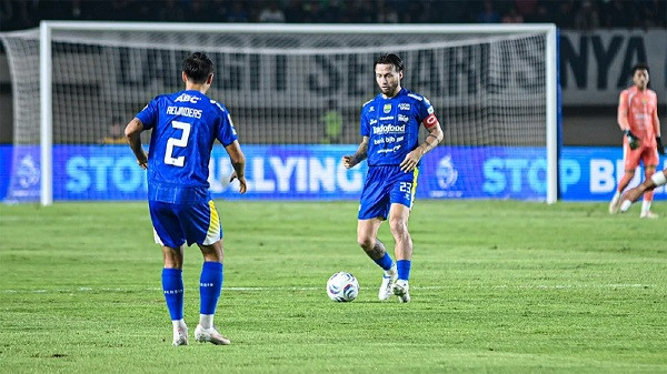 Marc Klok Berniat Pensiun Bersama Persib Bandung