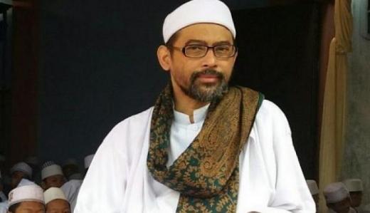 Keras! KH Luthfi Bashori Ungkap Gerakan Bubarkan MUI Ulah BuzzeRp dan Menampar Wajah NU