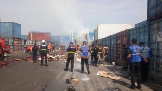 Kontainer di Pelabuhan Tanjung Perak Meledak, Pegawai Terpental dan Alami Luka Bakar