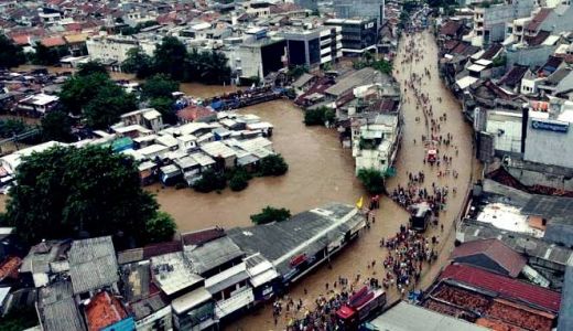 BNPB: Jakarta, Bekasi dan Tangerang Masih Dikepung Banjir, Satu Warga Meninggal Dunia