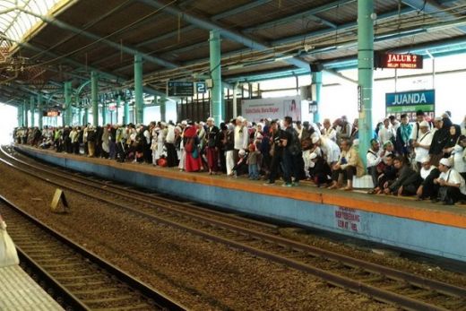 Jelang Aksi Munajat 212, PT KCI Tambah Loket Mobile di Sejumlah Stasiun