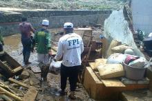 Bubarkan Relawan FPI saat Bantu Korban Banjir, Polisi: Mereka Pakai Atribut Terlarang