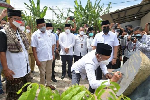 Ini Misi Menpora Amali Kunjungi Ponpes Segoro Agung