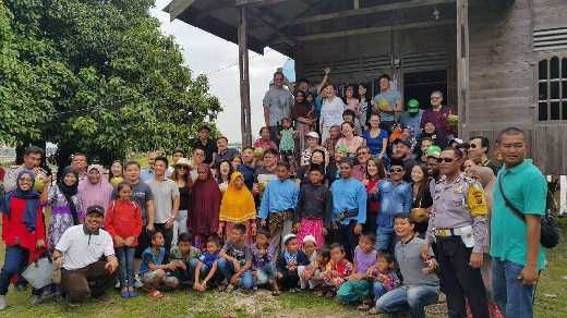 Explore Riau Community Kenalkan Pariwisata Riau Kepada Mahasiwa Singapura dan Amerika di Kuala Terusan Pelalawan