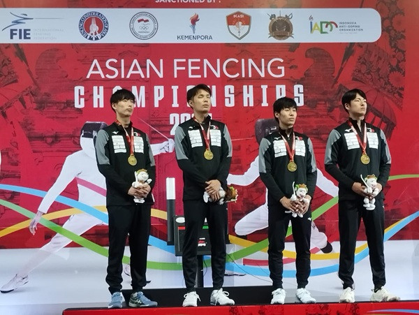 Kalahkan Kazakhstan, Beregu Degen Putra Jepang Raih Emas