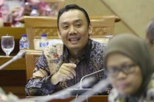 Vaksinasi: Legilator PPP Berharap TNI-Polri Persuasif