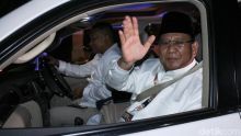 Prabowo-Sandiaga Tiba di KPU Siap Ikut Pengundian Nomor Urut