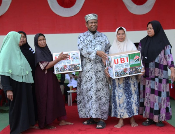 AFKN Salurkan Bantuan Pangan 10 Ton Ubi untuk 2.000 Warga Bekasi