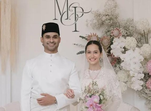 Artis Pevita Pearce Umumkan Pernikahan