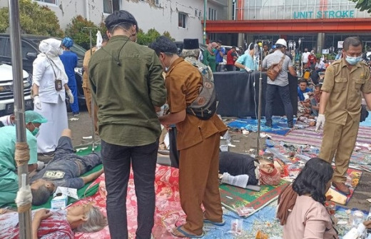 Korban Gempa Membeludak di RSUD Cianjur, Pasien Terpaksa Ditangani di Areal Parkir