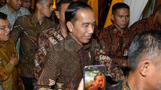 Meski Merajai Survei, Median: Elektabilitas Jokowi Terus Melorot