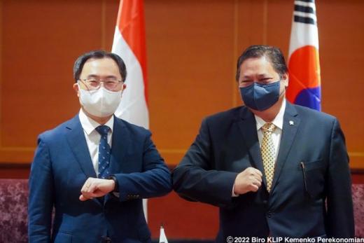 Sepakati Berbagai Kerjasama Strategis, Menko Airlangga: Indonesia dan Korea Selatan akan Saling Dukung Pemulihan Ekonomi