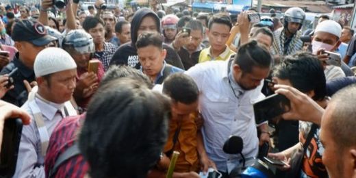 Diduga Bawa Senpi & Sajam, 2 Pria di Kota Medan Diamankan dari Lokasi Demo 22 Mei