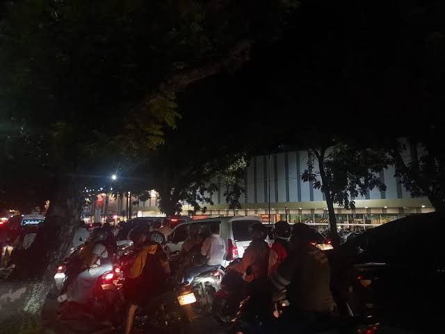 Listrik Padam Serentak di Sumatra Akibat Jaringan Transmisi Terputus