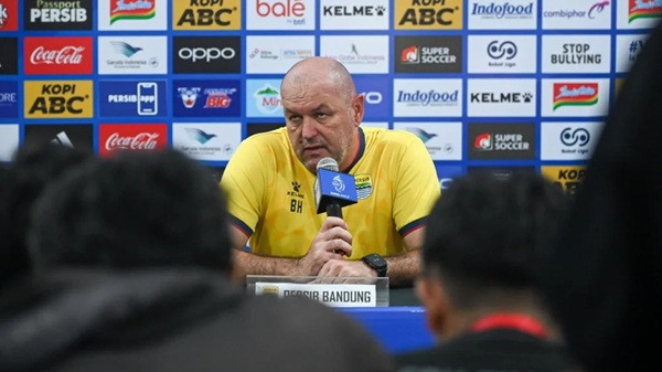 Minta Pemain Persib Fokus, Bojan Hodak: Berhenti Bicarakan Soal Konvoi