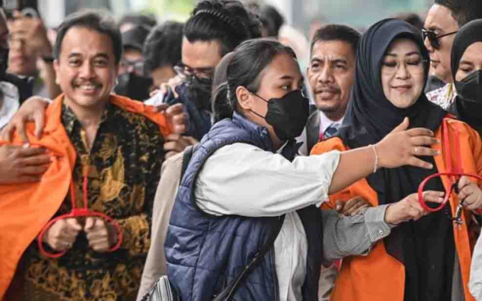 Bebas Penahanan Roy Suryo dan Dokter Tifa Harus Wajib Lapor