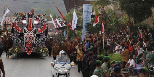Menpar Arief: Karnaval Kemerdekaan Pesona Danau Toba 2016, Paling Wow Sepanjang Sejarah