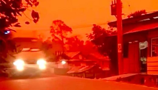BNPB: Fenomena Langit Merah Jambi Disebabkan Mie Scattering