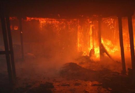 Swalayan Cahaya di Cilandak KKO Jaksel Terbakar