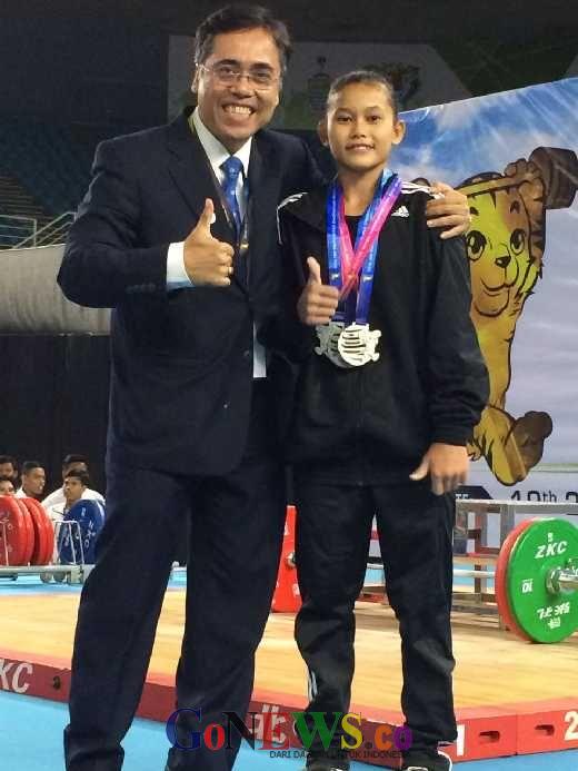 Kejuaraan Dunia Angkat Besi Remaja 2016, Nur Vinatasari Raih 3 Perak