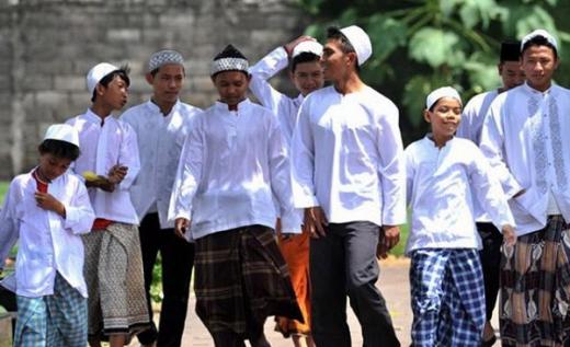 DPR: Santri Harus Jadi Pelopor Penanggulangan Covid-19