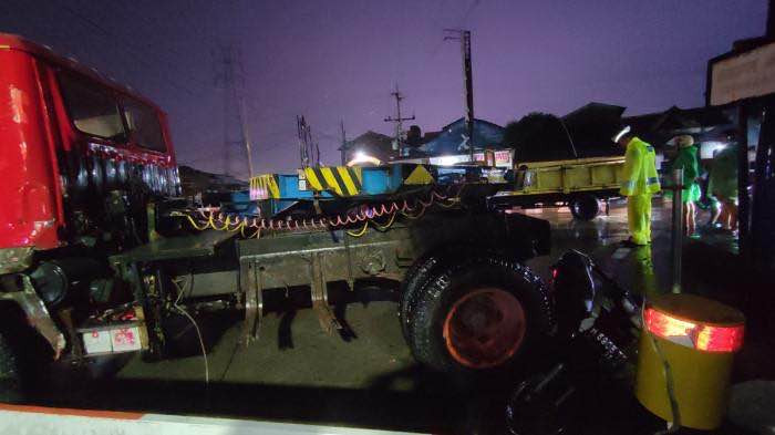 PT KAI Siap Tempuh Jalur Hukum, Sopir dan Pemilik Truk Jadi Tersangka Potensial Usai Kecelakaan KA Harina di Semarang