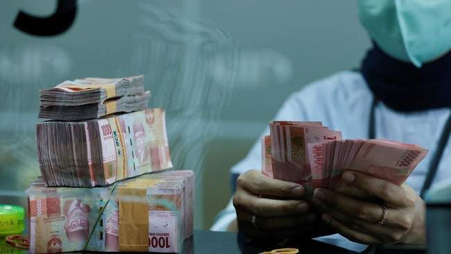 Rupiah Ditutup Menguat Tipis ke Rp16.585, Didorong Data Ekonomi China dan Sentimen Pasar Positif