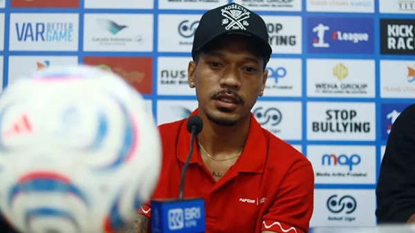 Giovani Numberi Ajak Suporter Penuhi Stadion saat Lawan Persib