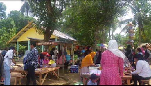 Mau Liburan Natal, ke Pasar Mangrove di Batam Aja