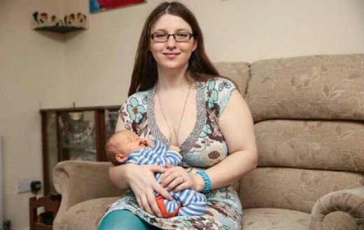 Ibu Muda Ini Melahirkan Normal Saat Tidur Siang, 2 Jam Setelah Melahirkan Masih Tertidur