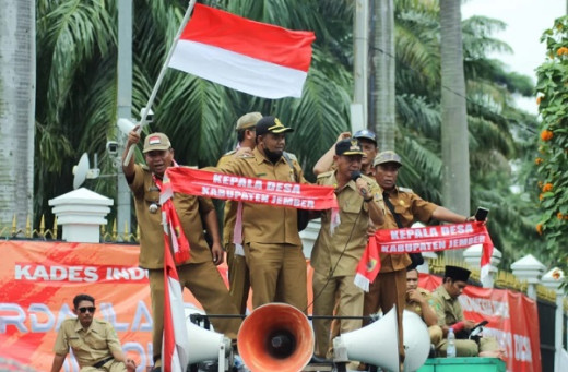 Para Kades Demo di Senayan, Andi Sinulingga: Siapa Bohirnya?