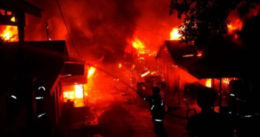 Lokalisasi Dilalap Api, Ratusan PSK Kocar Kacir, Ada yang Tewas Dalam Drum