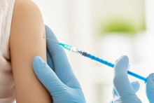 PAN: Mau Tidak Mau Pemerintah Harus Sediakan Vaksin Halal