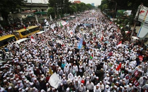 Jelang Sidang Vonis Habib Rizieq, PA 212 Tak Mampu Bendung Massa