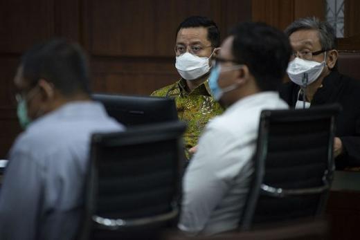 Cuma Divonis 12 Tahun Penjara, Hakim Sebut Juliari Sudah Cukup Menderita Dibully Masyarakat