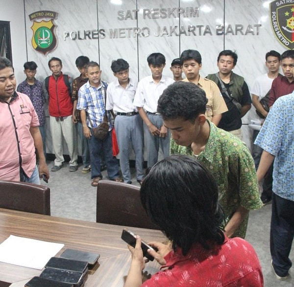 105 Pendemo Tolak Revisi UU Pilkada yang Diamankan Polres Jakbar Dipulangkan