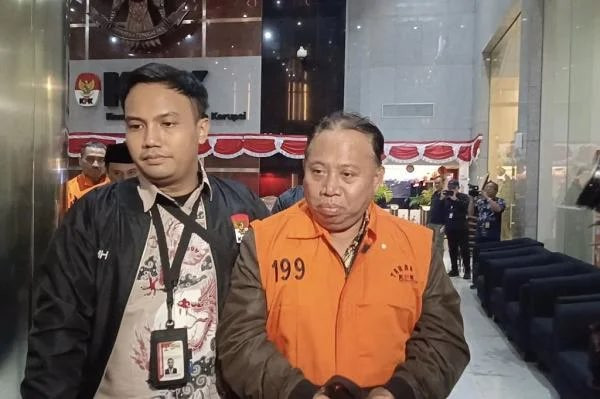 Terseret Dugaan Suap Mahasiswa Baru, Petinggi Unsoed Jadi Sorotan KPK