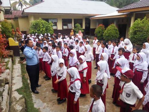 Rangkul Nasabah dari Kalangan Pelajar, BRK Bandar Seikijang Lakukan Sosialisasi ke Sekolah