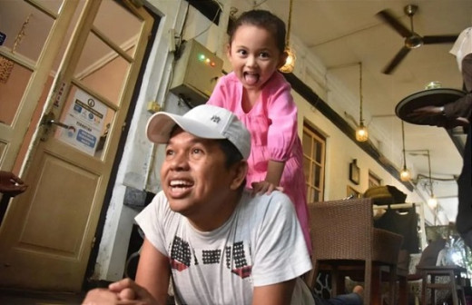 Digugat Cerai Oleh Istri, Dedi Mulyadi Tulis Pesan Menyentuh Untuk Sang Putri