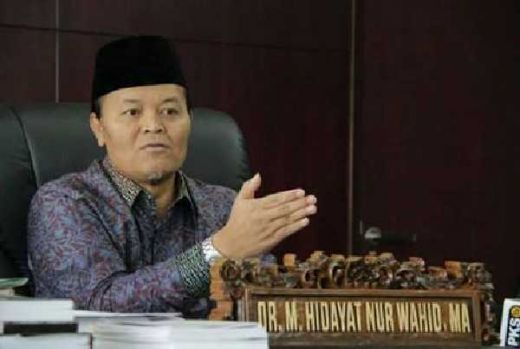 Hidayat Nur Wahid: Pondok Pesantren Punya Peran Besar Menjadikan Indonesia Bersatu