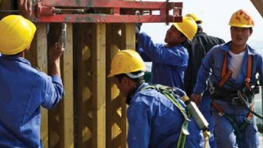 DPR Sebut, Nilai Tawar Pekerja Lokal Kian Rendah Akibat Terbitnya Perpres Nomor 20 Tahun 2018
