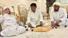 Saat Habib Rizieq Syihab Terima Kunjungan Anggota DPR Fraksi PDIP di Makkah