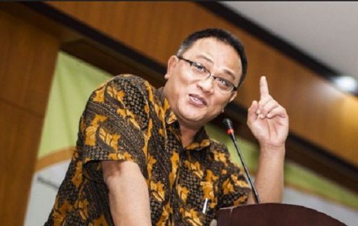Kobar Perang: Pecat Komisioner KPU Seluruh Indonesia!