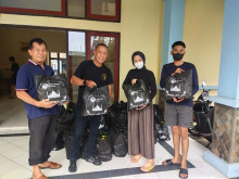 Ribuan Paket Lebaran PMRJ Didistribusikan Untuk Masyarakat Riau Jabodetabek
