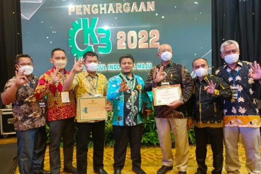 Kategori Pembina K3 Terbaik, Pemprov Riau Raih Penghargaan dari Kementerian Tenaga Kerja
