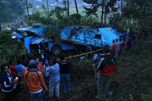 Bus Rosalia Indah Terjun ke Jurang di Purbalingga, 4 Penumpang Tewas dan 36 Luka-luka