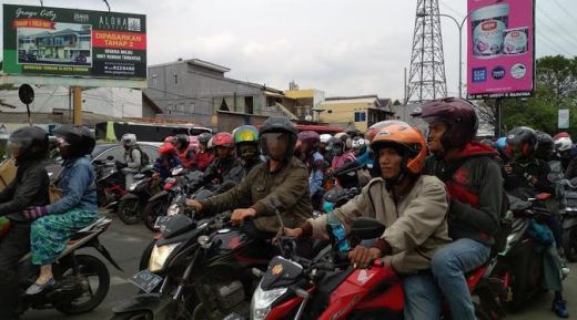 Puncak Arus Mudik, Kendaraan Roda Dua Padati Pantura Cirebon