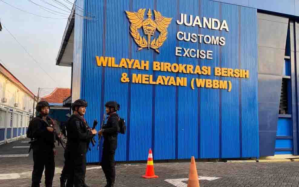 Dokumen Palsu Muluskan Korupsi Impor Ponsel Bekas di Pabean Juanda