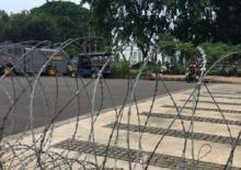 Antisipasi Demo Jokowi End Game, Jalur Sekitar Istana Dipasang Kawat Berduri