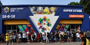 Rela Antri Dapatkan Aneka Souvenir